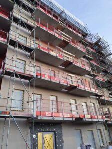 namu isores apdaila, fasadai, klinkeris, dekoratyvinis tinkas, mediniai fasadai, mūro darbai